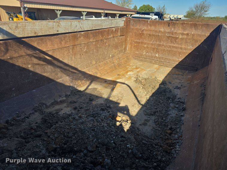 image for item EV5474 2006 International 7400 dump truck