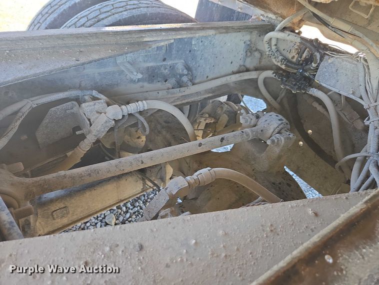 image for item EV5474 2006 International 7400 dump truck