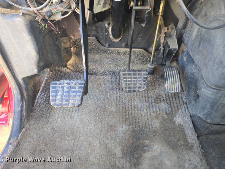 image for item EV5474 2006 International 7400 dump truck