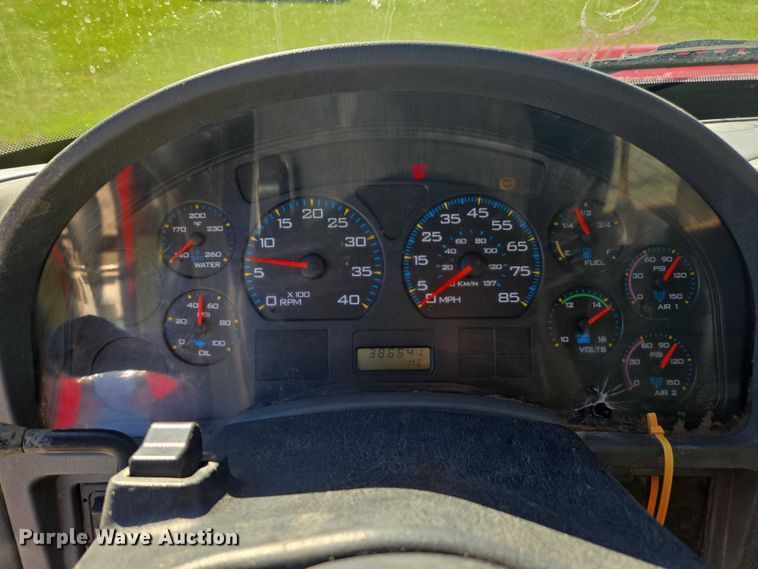 image for item EV5474 2006 International 7400 dump truck