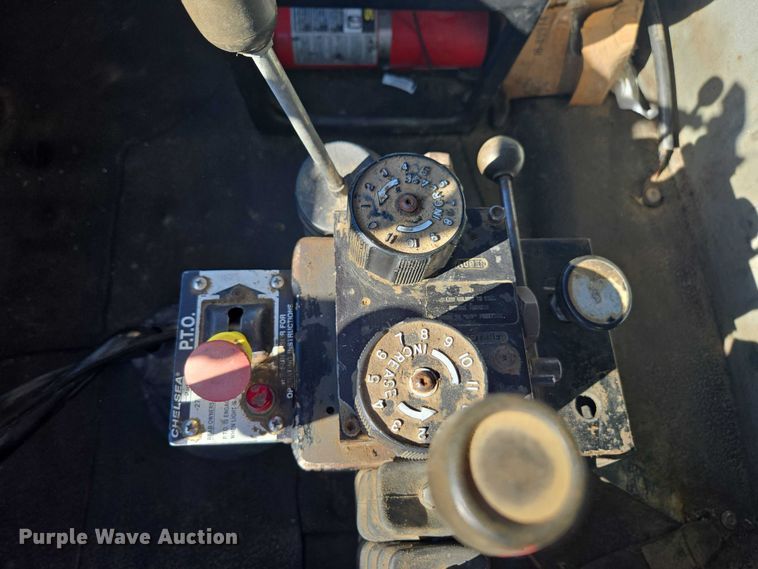 image for item EV5474 2006 International 7400 dump truck