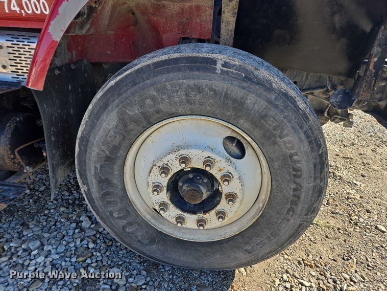 image for item EV5474 2006 International 7400 dump truck