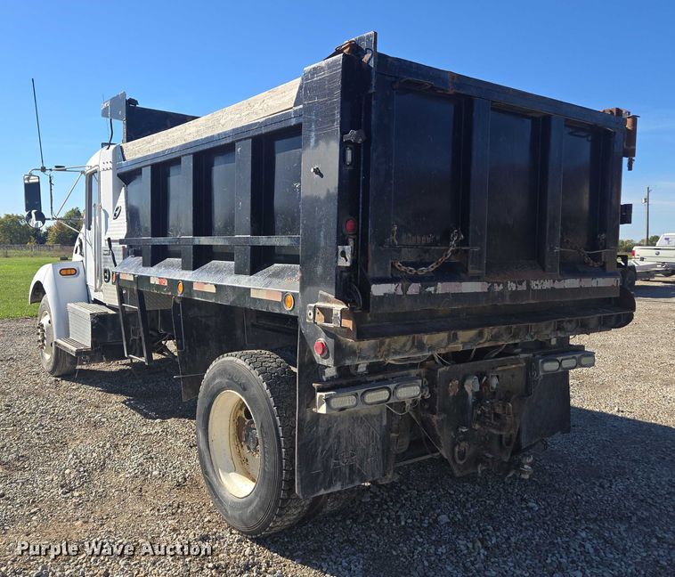 image for item EV5475 2001 Kenworth T300 dump truck