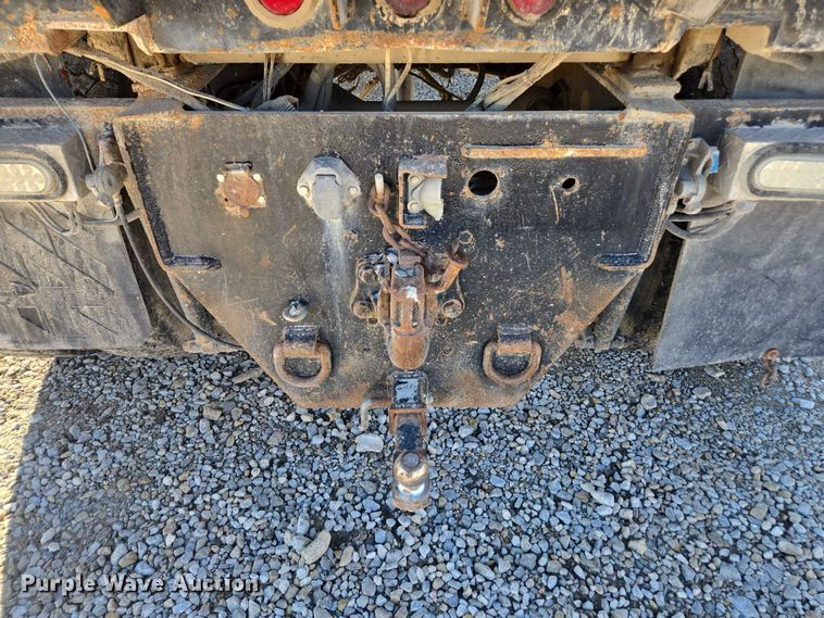 image for item EV5475 2001 Kenworth T300 dump truck