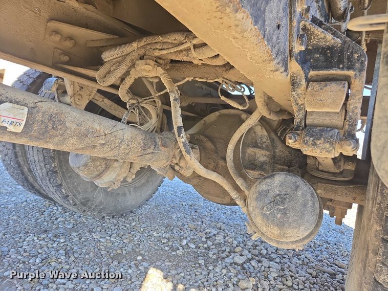 image for item EV5475 2001 Kenworth T300 dump truck