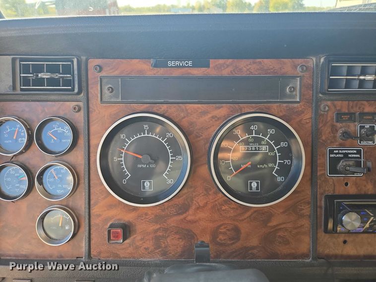 image for item EV5475 2001 Kenworth T300 dump truck