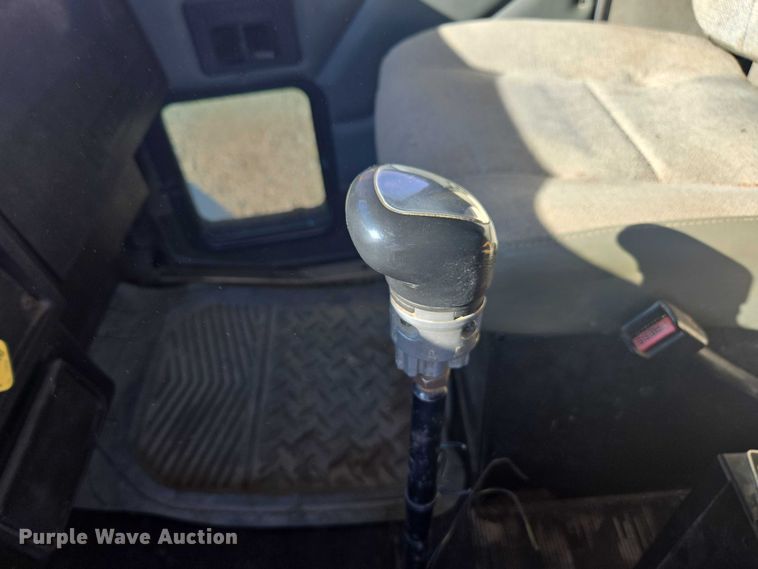 image for item EV5475 2001 Kenworth T300 dump truck