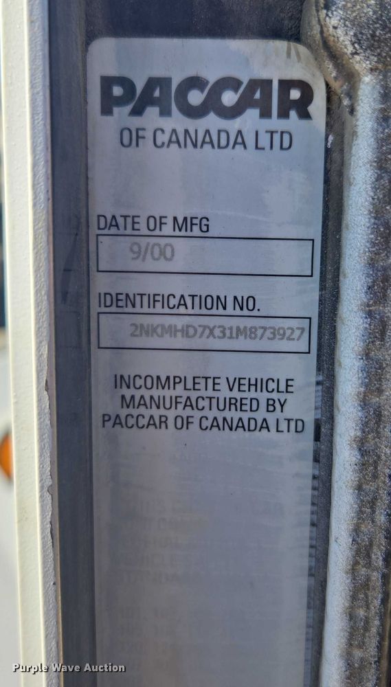 image for item EV5475 2001 Kenworth T300 dump truck