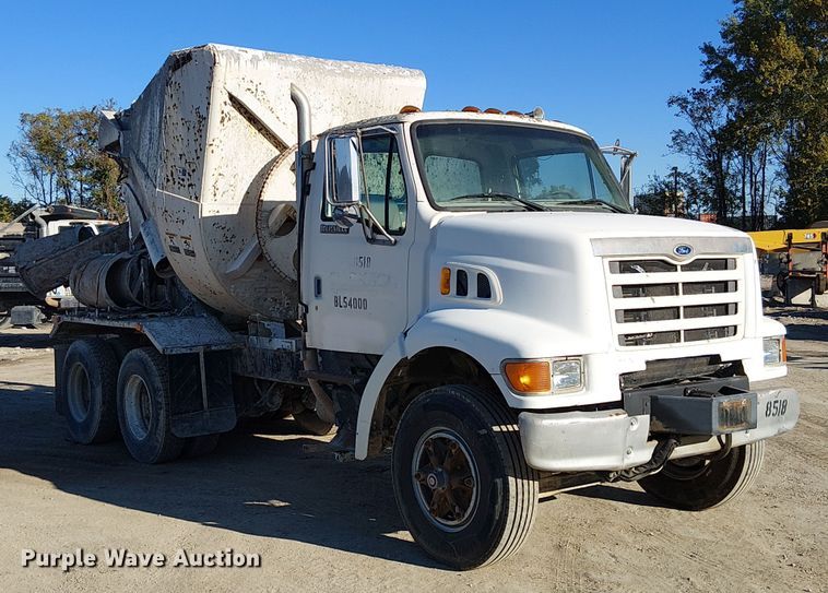 image for item FB4507 1998 Ford LT8500 concrete agitator truck