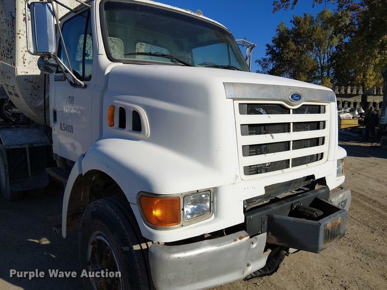 image for item FB4507 1998 Ford LT8500 concrete agitator truck
