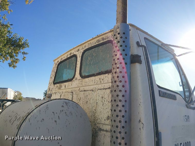 image for item FB4507 1998 Ford LT8500 concrete agitator truck