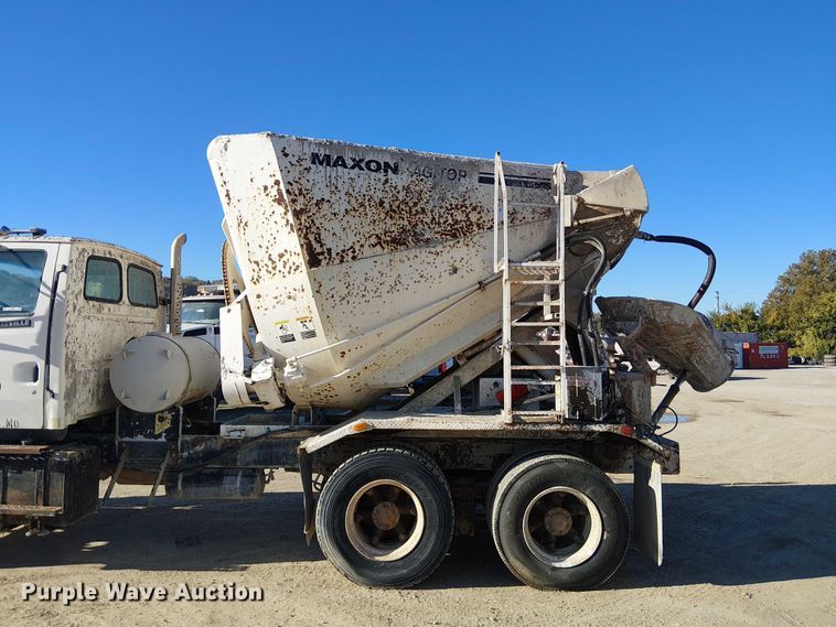 image for item FB4507 1998 Ford LT8500 concrete agitator truck