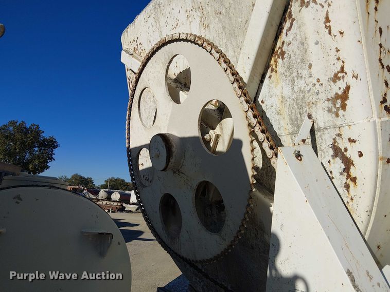 image for item FB4507 1998 Ford LT8500 concrete agitator truck