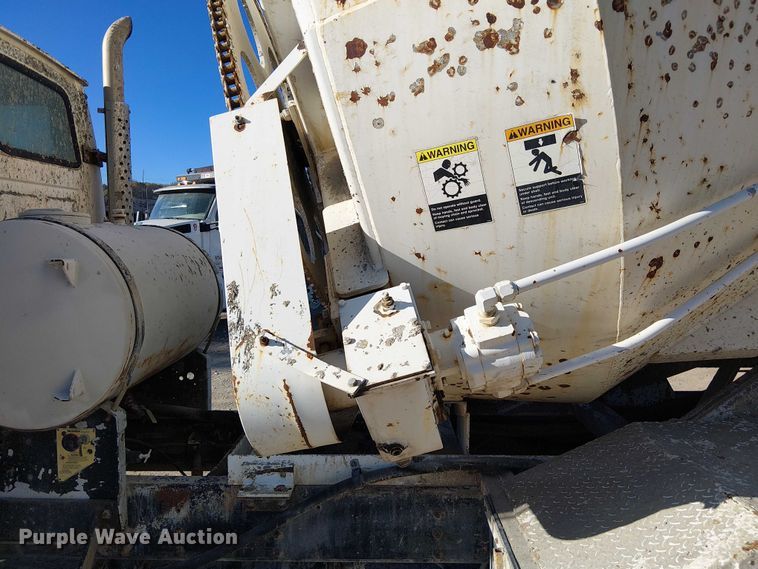 image for item FB4507 1998 Ford LT8500 concrete agitator truck
