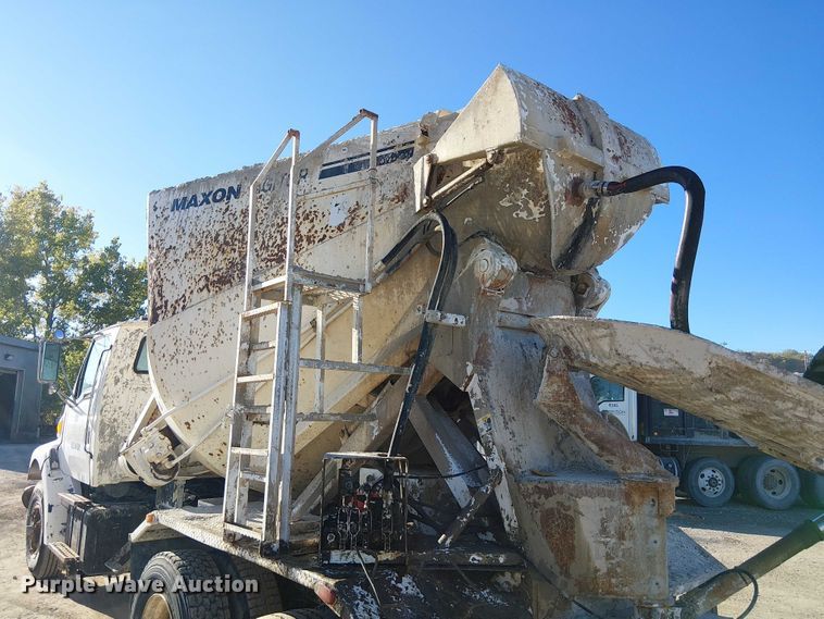 image for item FB4507 1998 Ford LT8500 concrete agitator truck