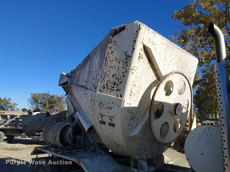 image for item FB4507 1998 Ford LT8500 concrete agitator truck