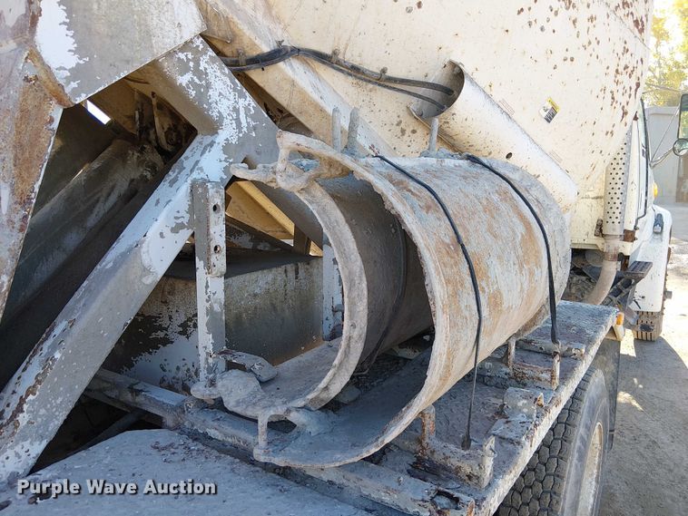 image for item FB4507 1998 Ford LT8500 concrete agitator truck