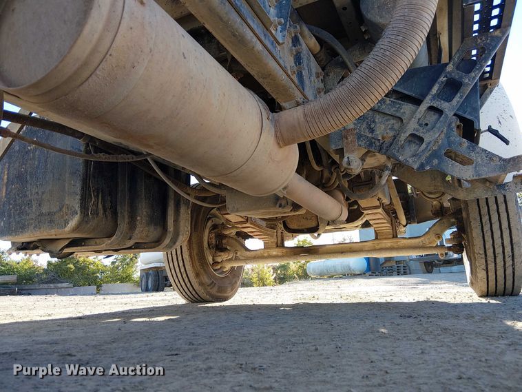 image for item FB4507 1998 Ford LT8500 concrete agitator truck