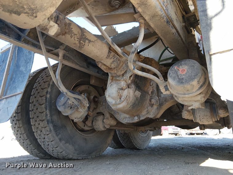 image for item FB4507 1998 Ford LT8500 concrete agitator truck