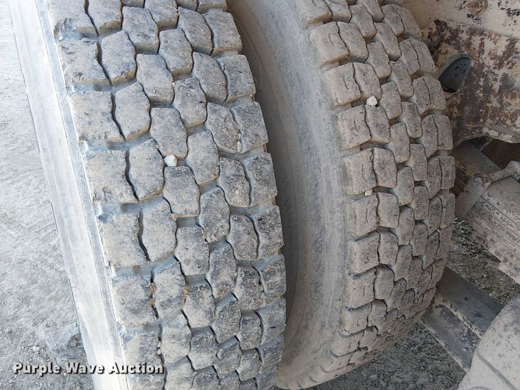 image for item FB4507 1998 Ford LT8500 concrete agitator truck