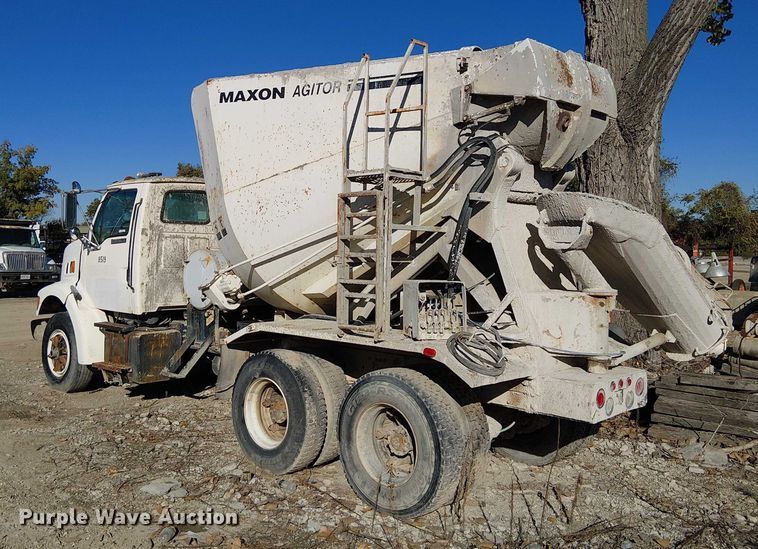 image for item FB4508 1998 Ford LT8500 concrete agitator truck 