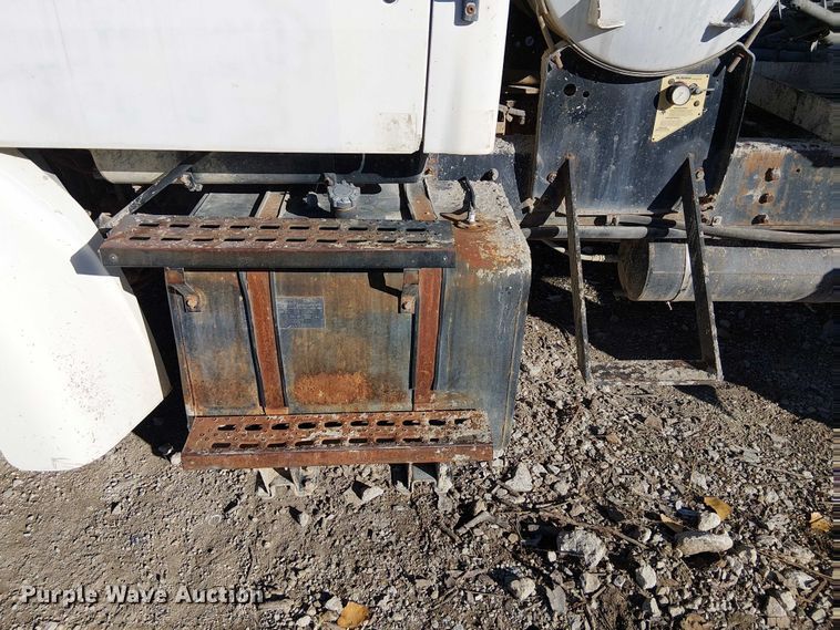 image for item FB4508 1998 Ford LT8500 concrete agitator truck 