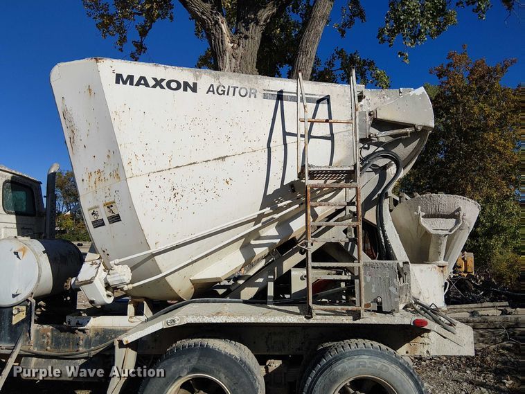 image for item FB4508 1998 Ford LT8500 concrete agitator truck 