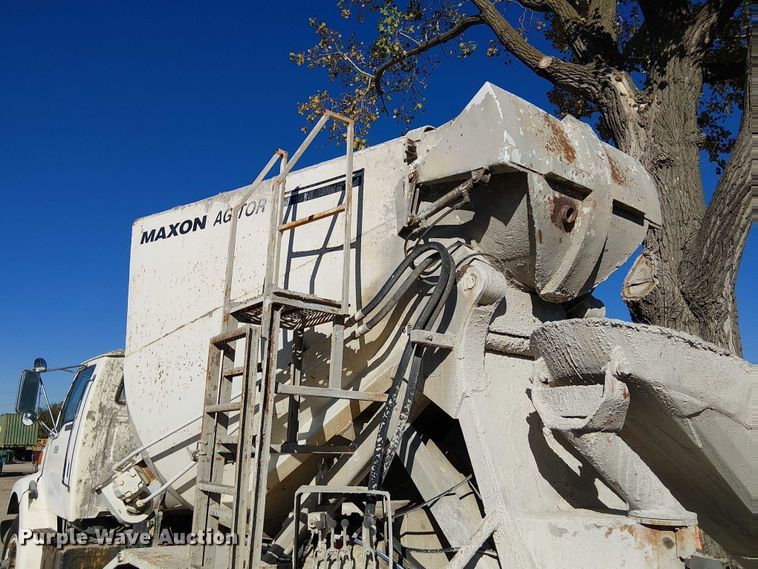 image for item FB4508 1998 Ford LT8500 concrete agitator truck 