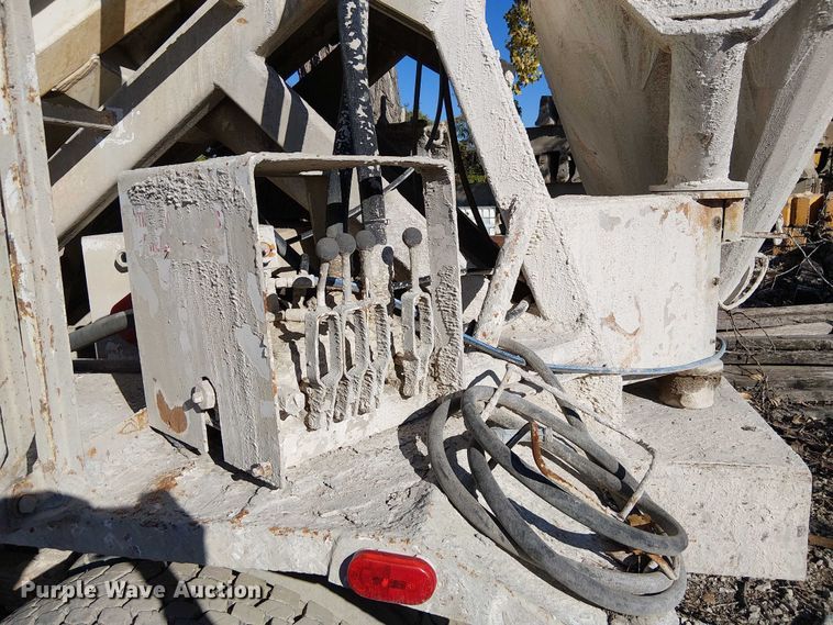 image for item FB4508 1998 Ford LT8500 concrete agitator truck 