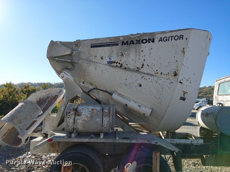 image for item FB4508 1998 Ford LT8500 concrete agitator truck 