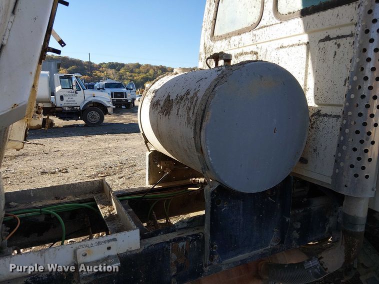 image for item FB4508 1998 Ford LT8500 concrete agitator truck 