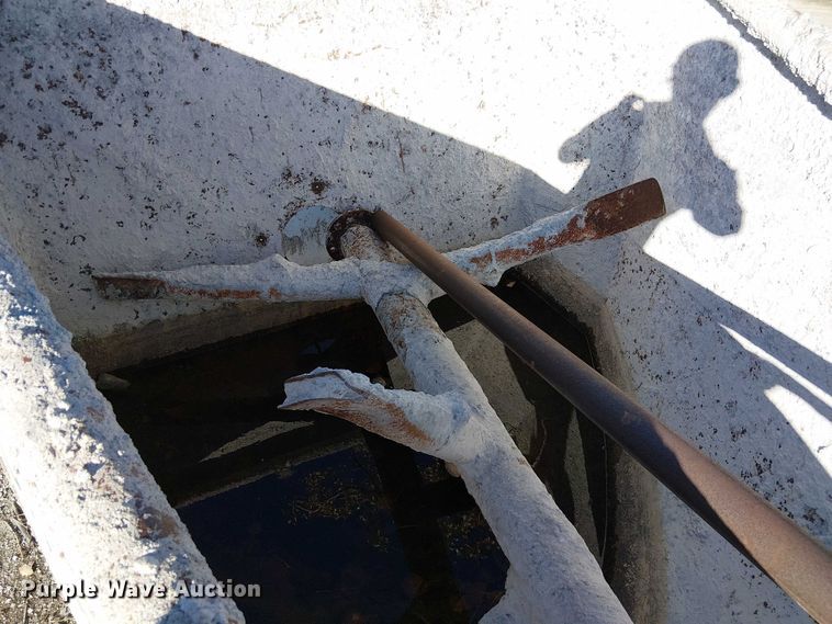 image for item FB4508 1998 Ford LT8500 concrete agitator truck 