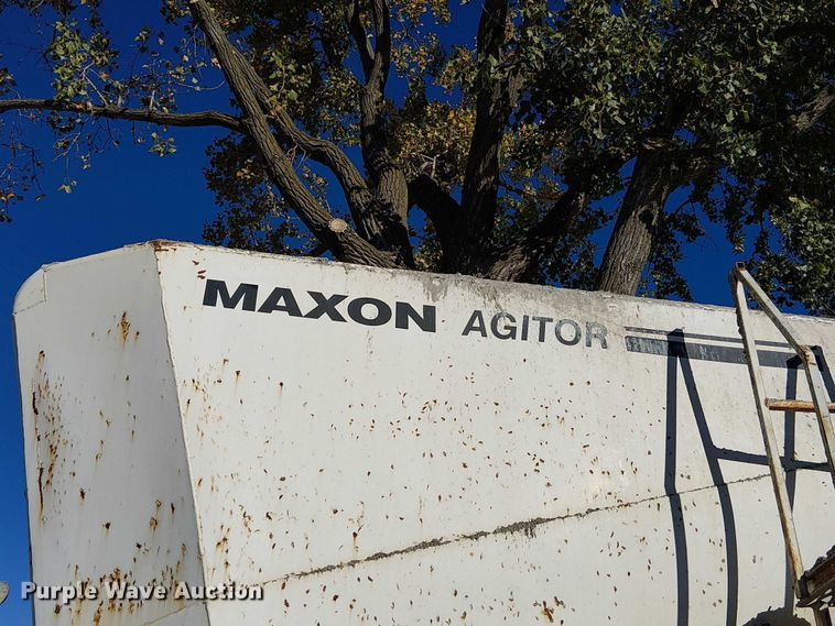 image for item FB4508 1998 Ford LT8500 concrete agitator truck 