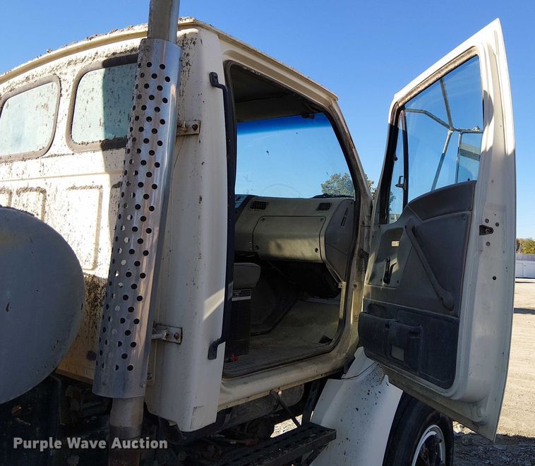 image for item FB4508 1998 Ford LT8500 concrete agitator truck 