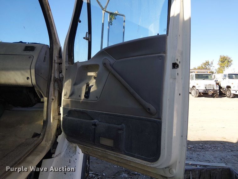 image for item FB4508 1998 Ford LT8500 concrete agitator truck 