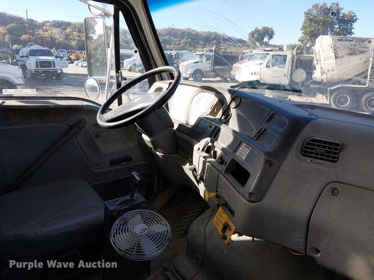 image for item FB4508 1998 Ford LT8500 concrete agitator truck 