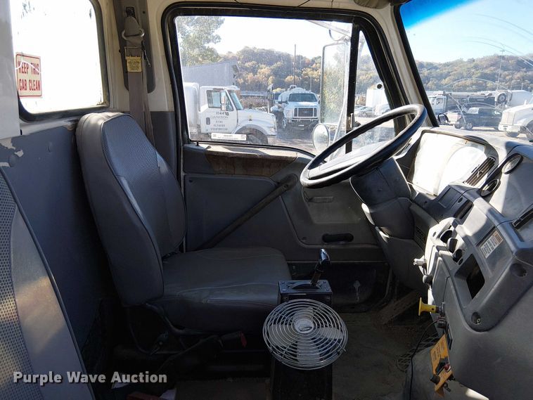 image for item FB4508 1998 Ford LT8500 concrete agitator truck 