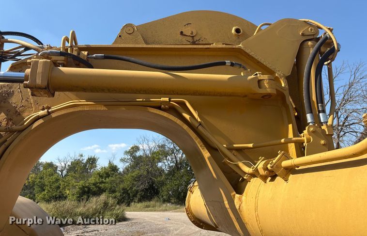 image for item FI0007 1976 Caterpillar 621B conventional scraper 