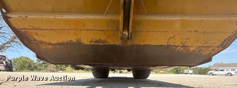 image for item FI0007 1976 Caterpillar 621B conventional scraper 