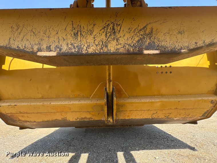 image for item FI0007 1976 Caterpillar 621B conventional scraper 