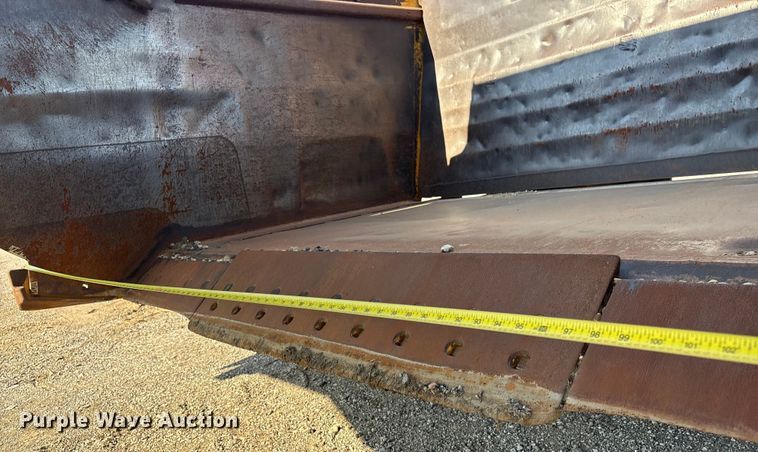 image for item FI0007 1976 Caterpillar 621B conventional scraper 