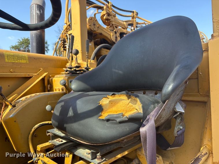 image for item FI0007 1976 Caterpillar 621B conventional scraper 