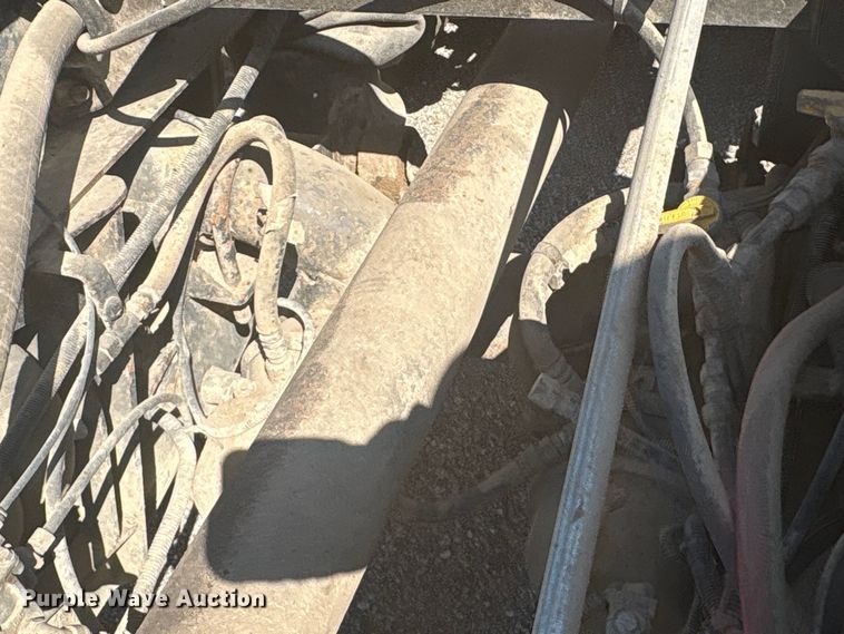 image for item FI0008 1993 Peterbilt 379 dump truck