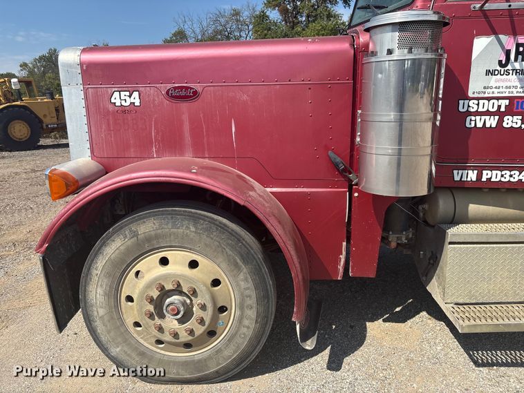 image for item FI0008 1993 Peterbilt 379 dump truck