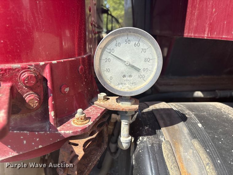 image for item FI0008 1993 Peterbilt 379 dump truck