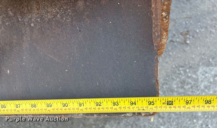 image for item FI0008 1993 Peterbilt 379 dump truck