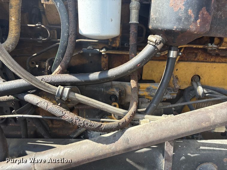 image for item FI0008 1993 Peterbilt 379 dump truck