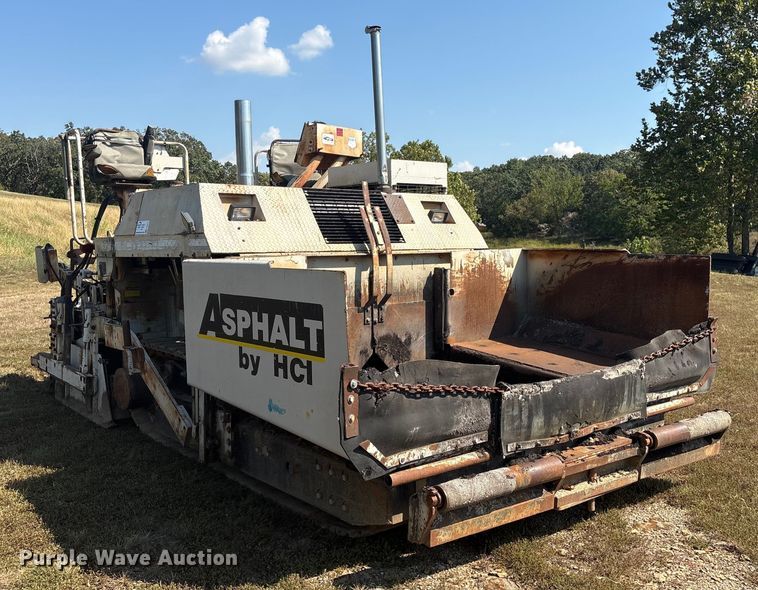 image for item FI0010 1996 Cedarapids CR361 paver