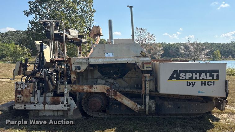 image for item FI0010 1996 Cedarapids CR361 paver