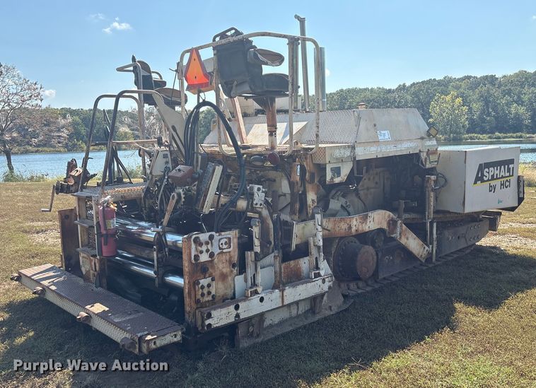 image for item FI0010 1996 Cedarapids CR361 paver